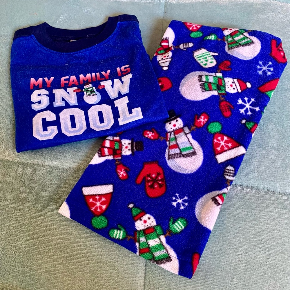 The Children’s Place 2T PJs